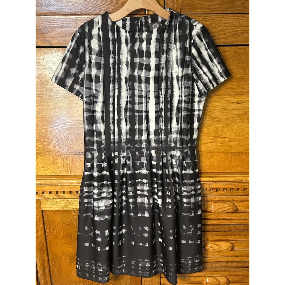 Vince Camuto Indie Sleaze Retro Mod Black White Abstract Fit Flare Scuba Dress